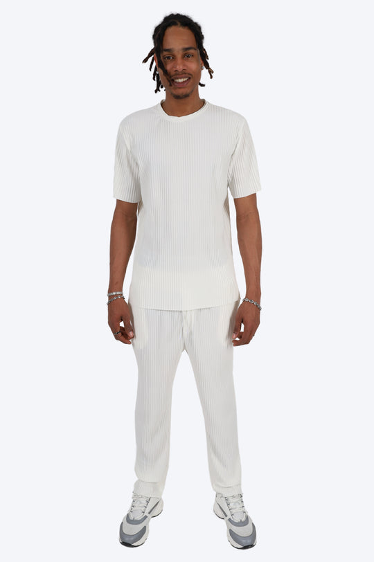 T SHIRT ET PANTALON PLISSÉ - BLANC