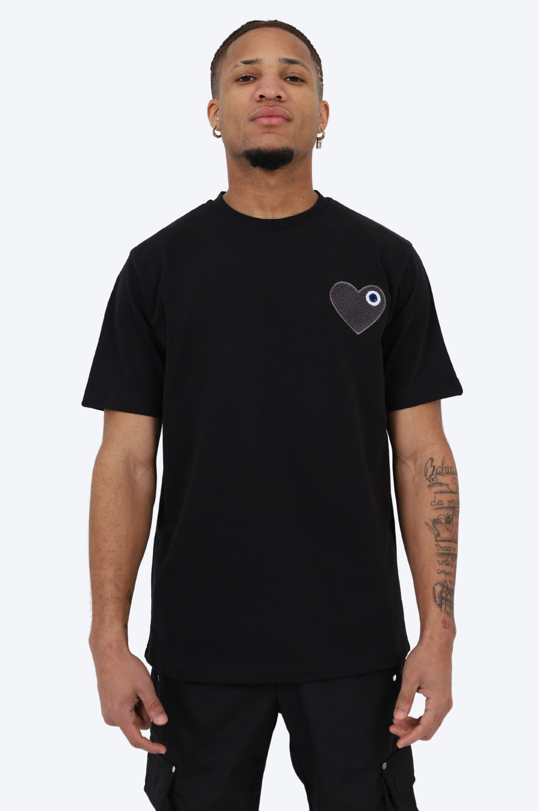 T-SHIRT BRODÉ COEUR NOIR 100% COTON - NOIR