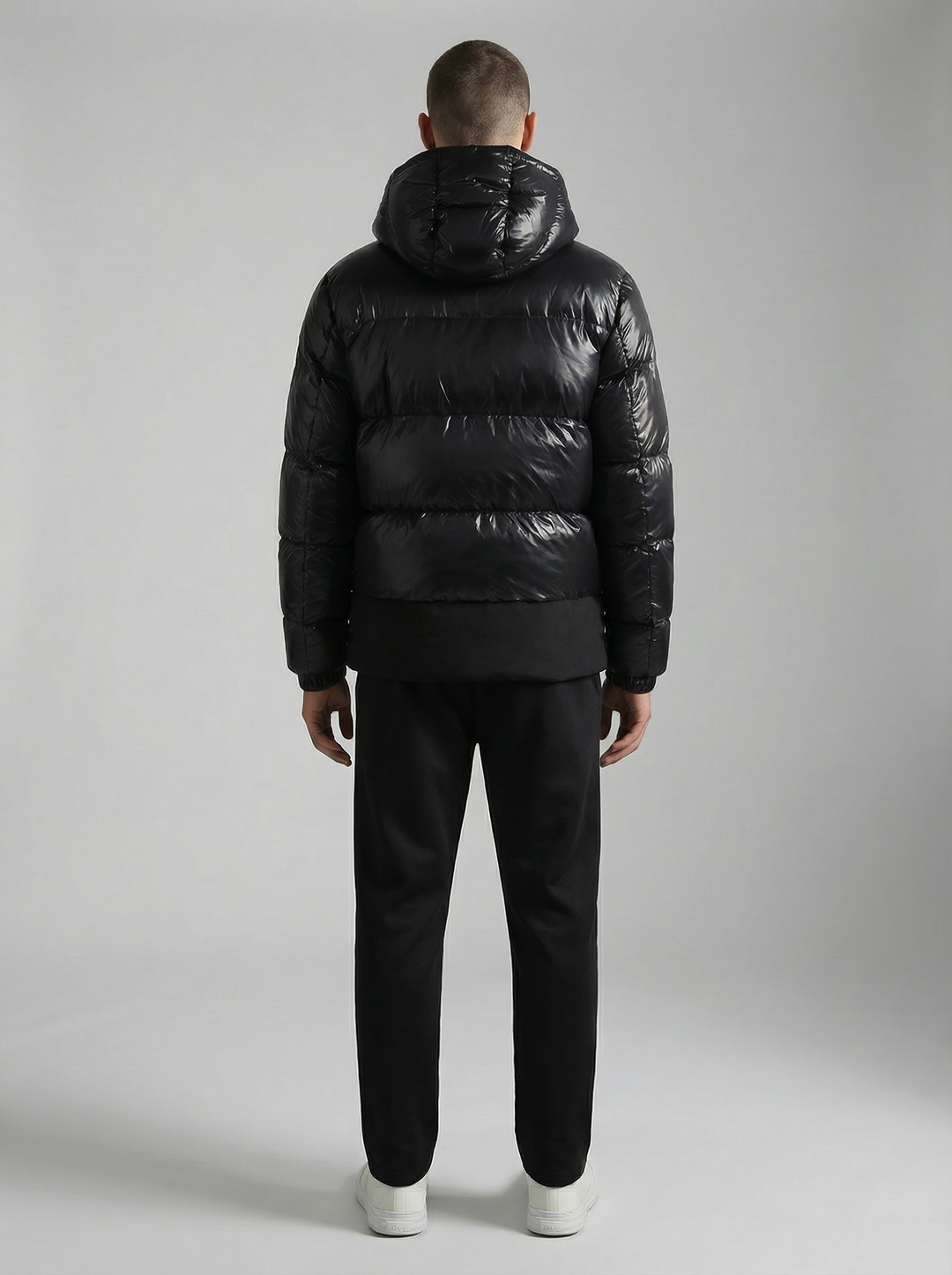 Doudoune Noire Homme Brillante avec Capuche