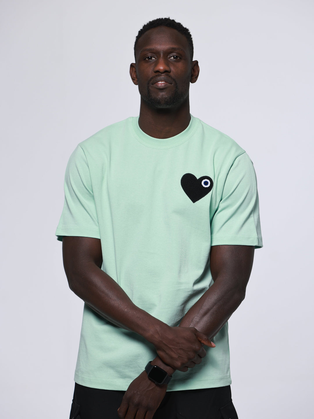 T-SHIRT BRODÉ COEUR NOIR 100% COTON - VERT