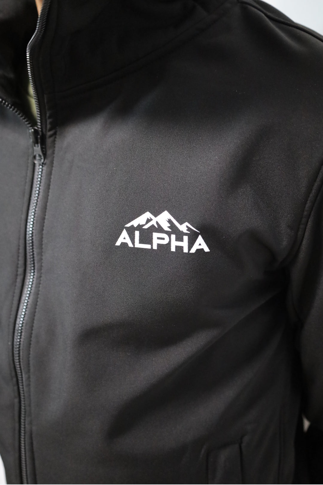 Veste Alpha – Édition Masque Intégré