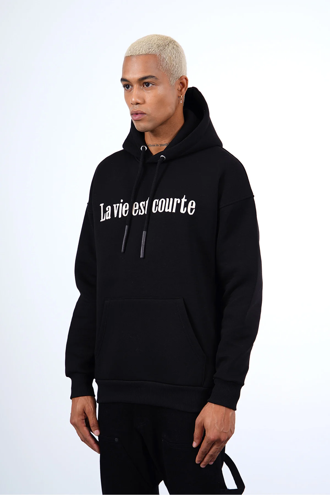 SWEAT LA VIE EST COURTE NOIR