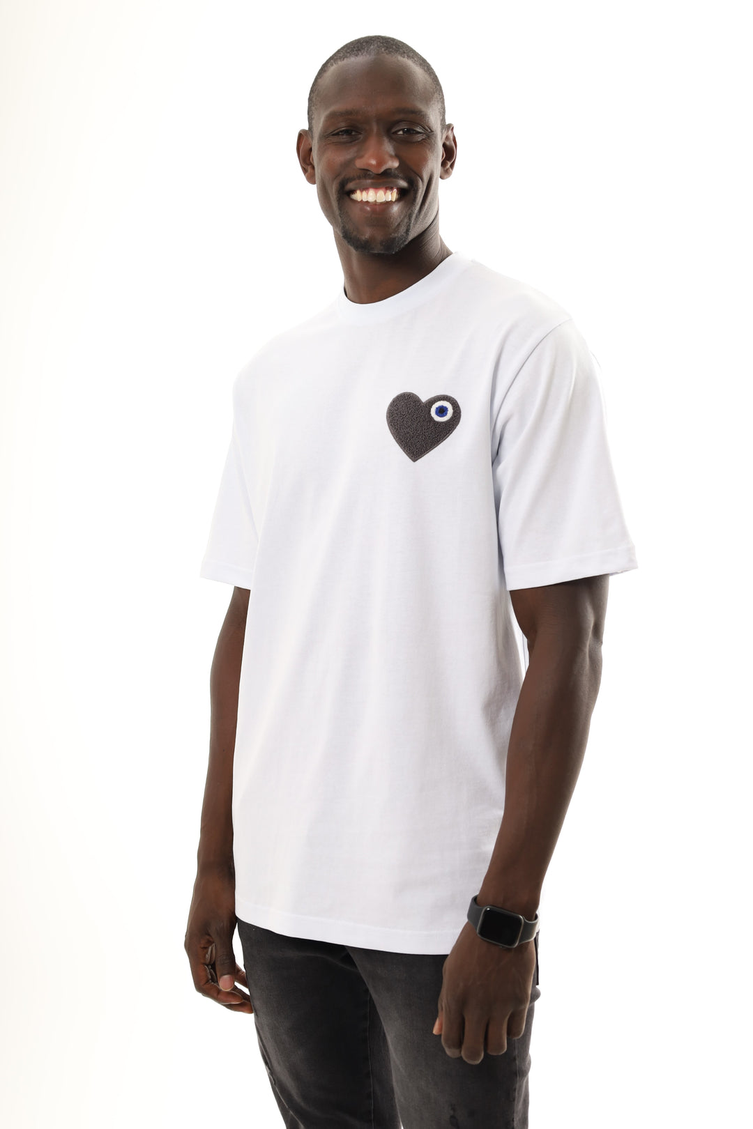 T-SHIRT BRODÉ COEUR NOIR 100% COTON - BLANC