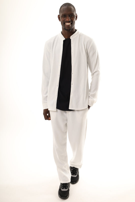 ENSEMBLE PLISSÉ CHEMISE COL MAO ET PANTALON - BLANC