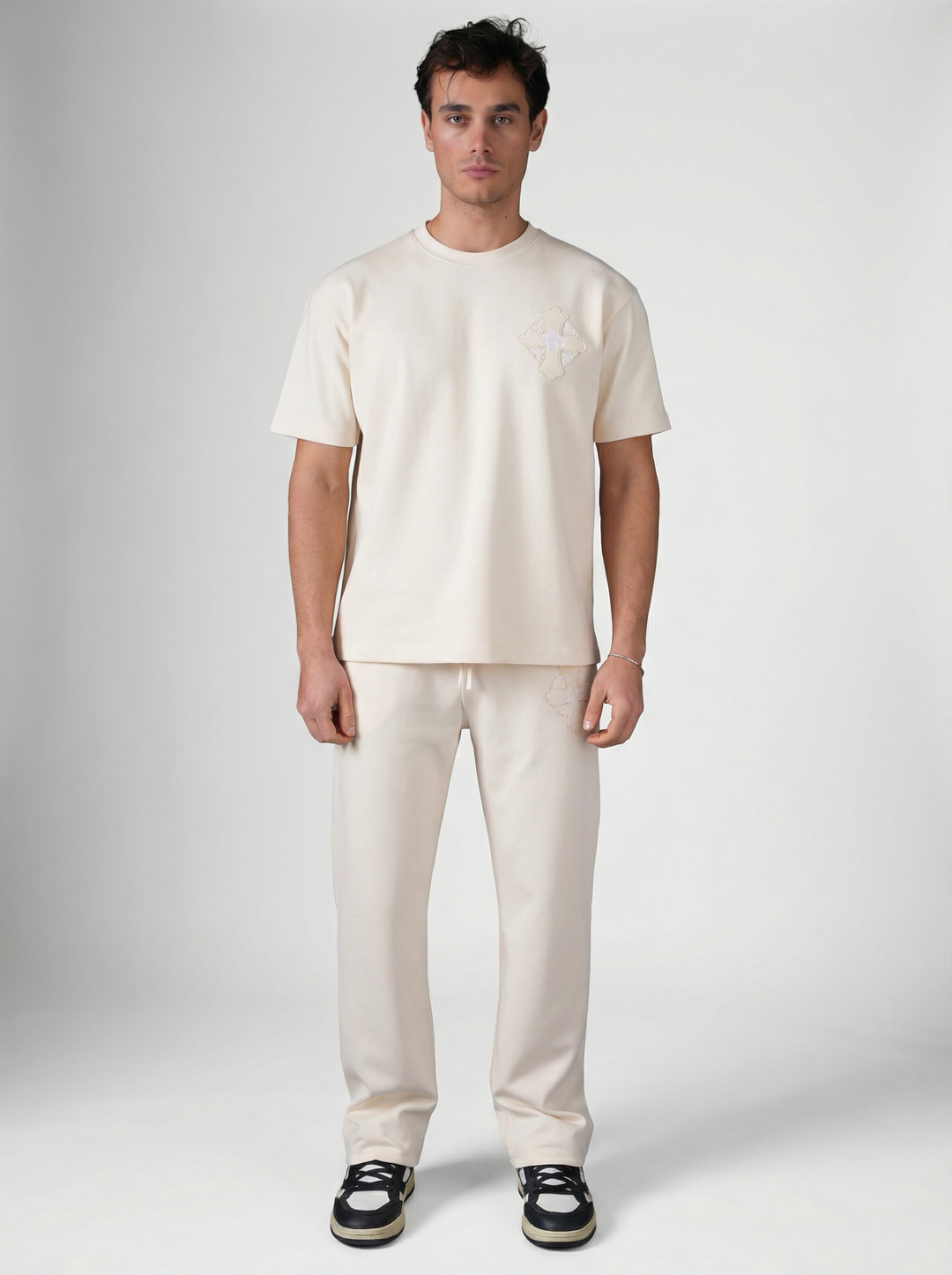 Ensemble Homme Premium T-Shirt et Pantalon avec Logo Brodé - Blanc