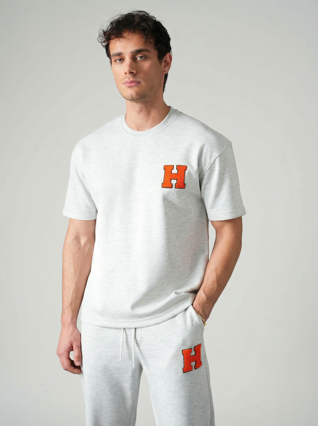 Ensemble Homme Premium T-Shirt et Pantalon H Patch Chenille - Gris