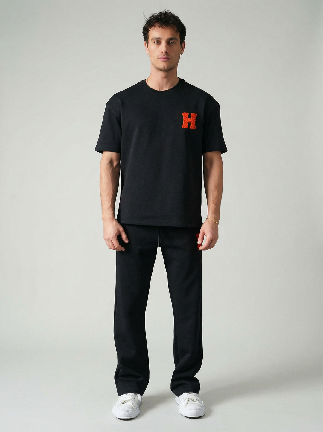 Ensemble Homme Premium T-Shirt et Pantalon H Patch Chenille - Noir