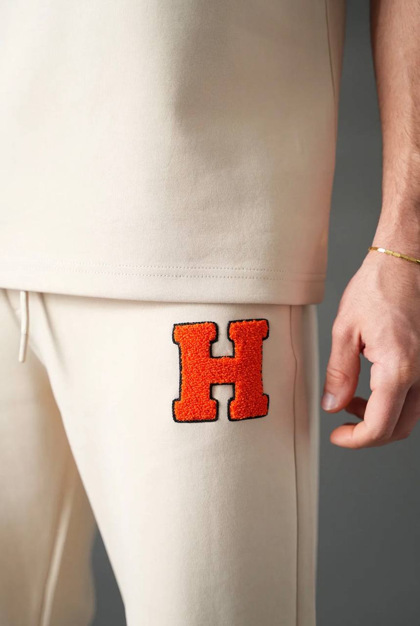 Ensemble Homme Premium T-Shirt et Pantalon H Patch Chenille - Beige