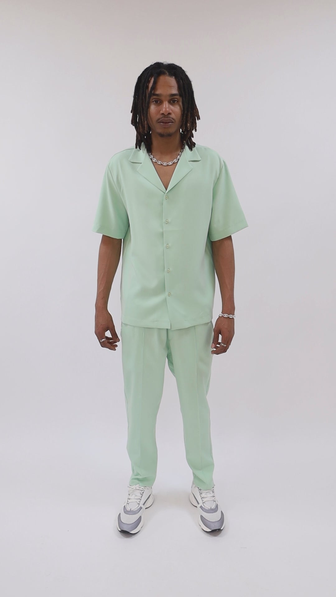 CHEMISE MANCHE COURTE ET PANTALON ASSORTI - VERT